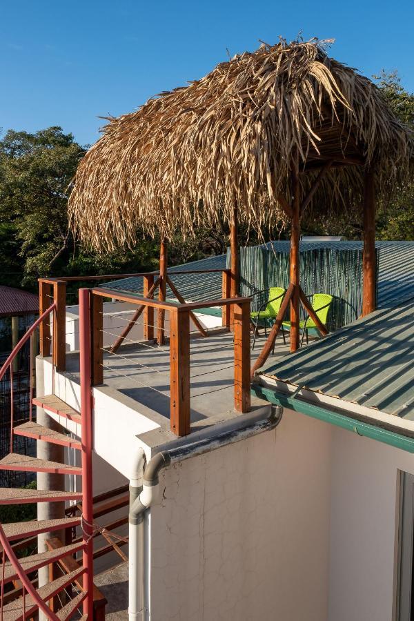 Iluminar Beachfront Suites Nosara Kültér fotó