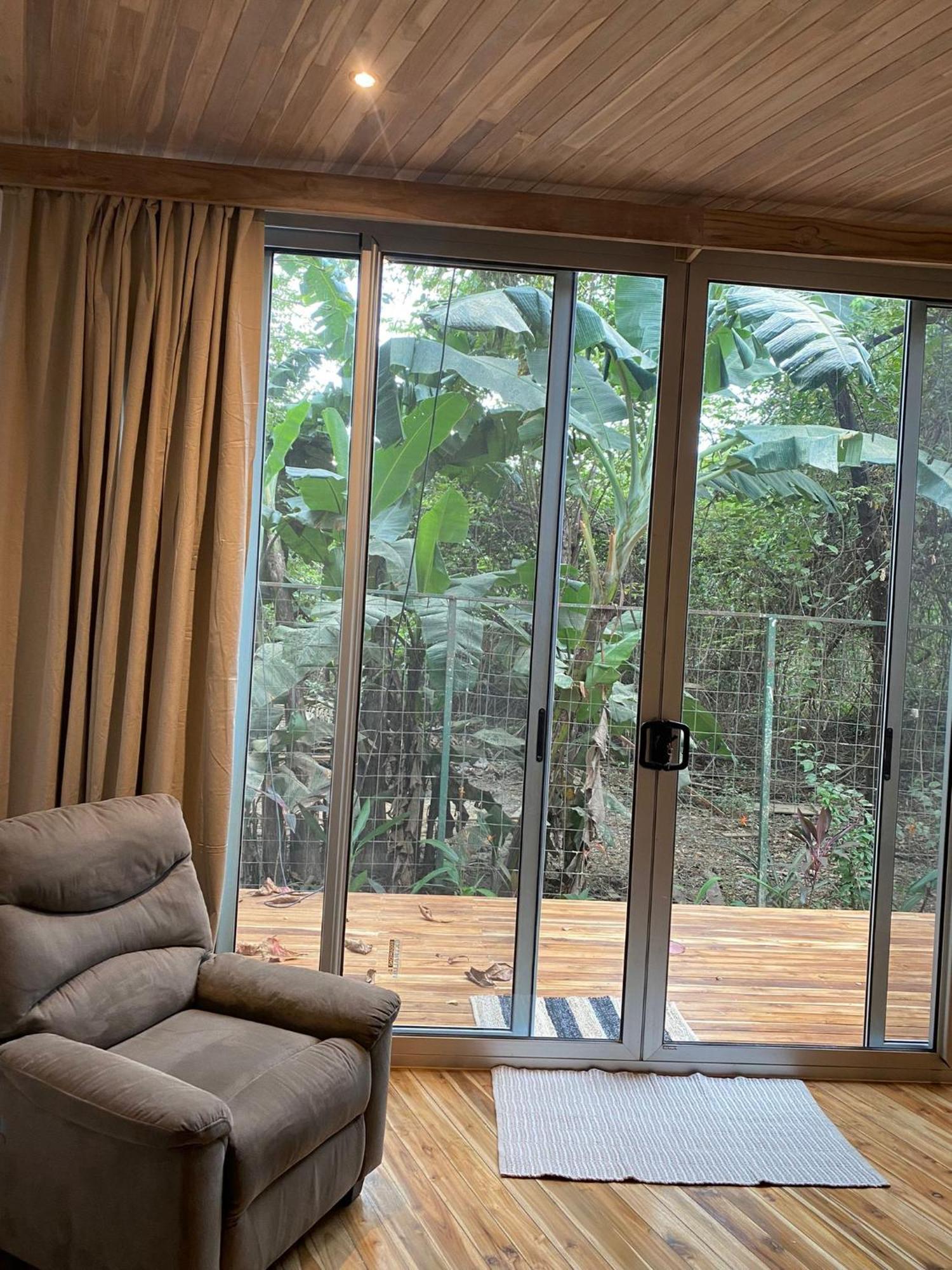 Iluminar Beachfront Suites Nosara Szoba fotó