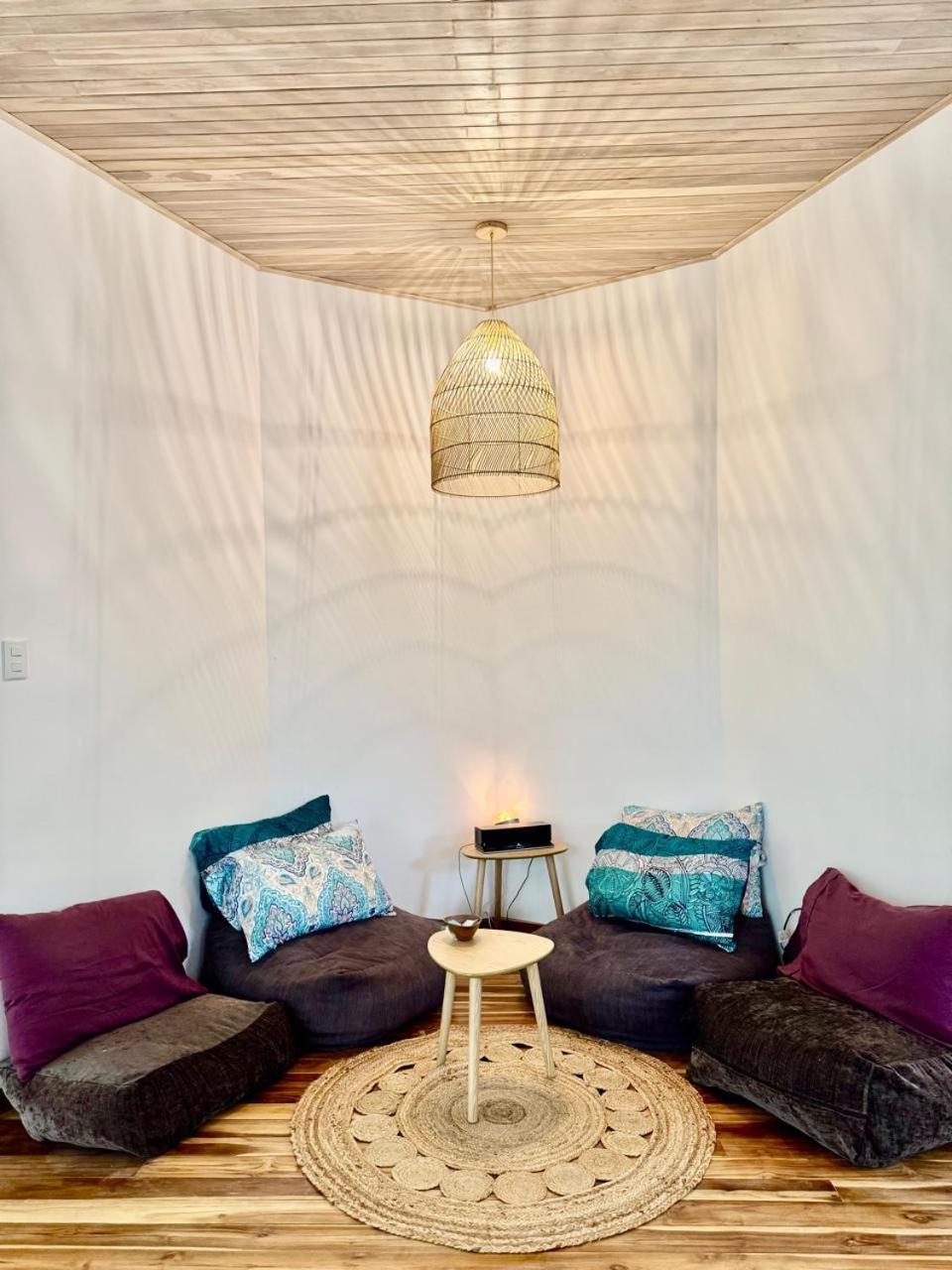Iluminar Beachfront Suites Nosara Szoba fotó